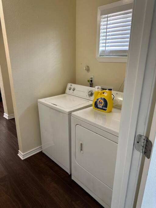 Ferienwohnung Walk To The Alamodome! Sleeps 6, Pet Friendly San Antonio Exterior foto