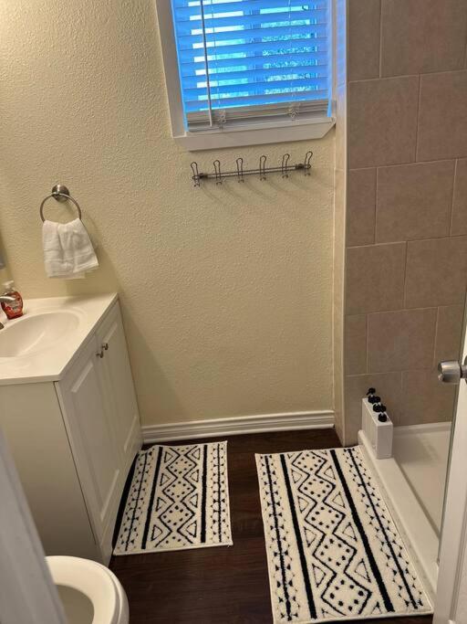 Ferienwohnung Walk To The Alamodome! Sleeps 6, Pet Friendly San Antonio Exterior foto